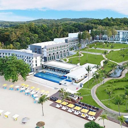 Hotel Cassia Bintan Lagoi Esterno foto