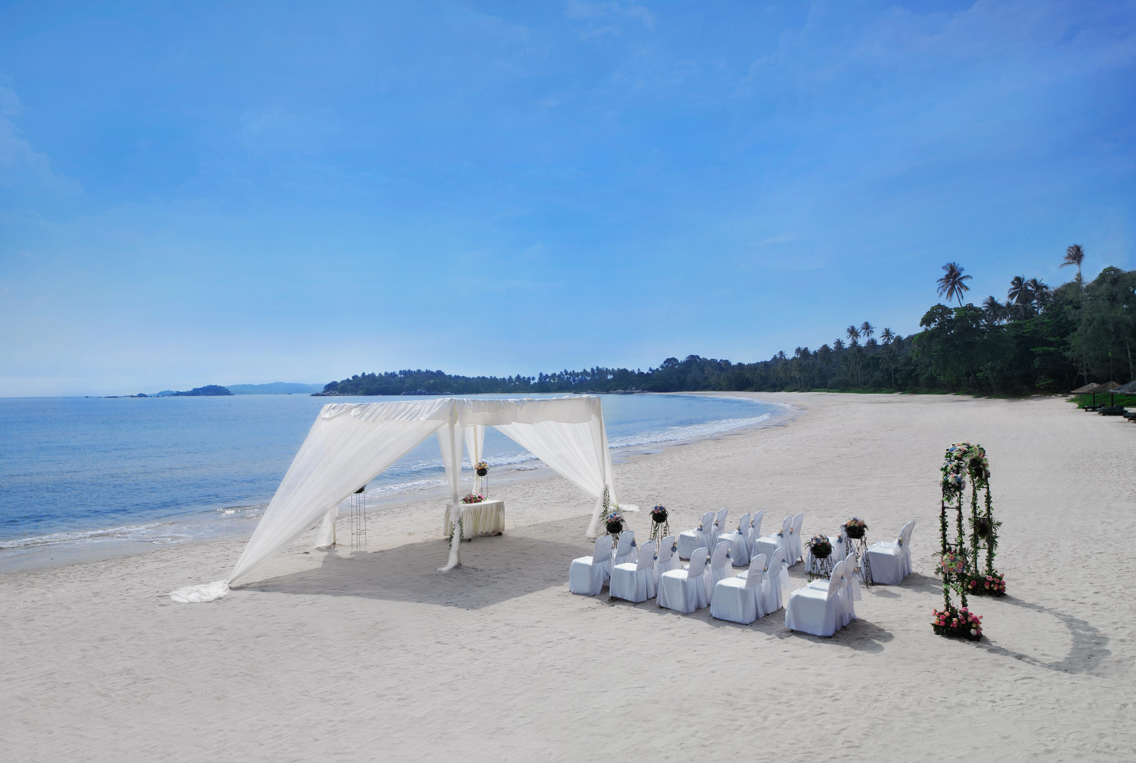 Hotel Cassia Bintan Lagoi Esterno foto