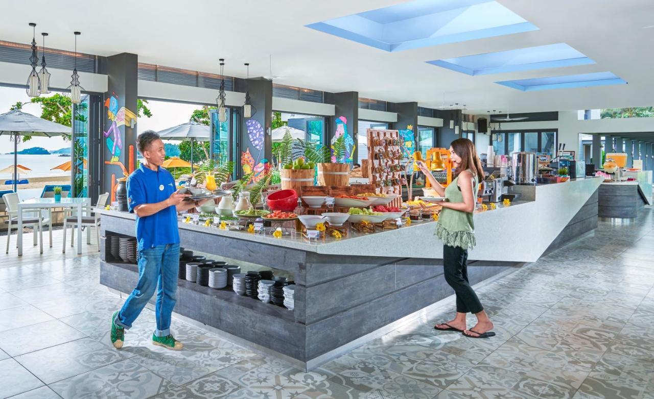 Hotel Cassia Bintan Lagoi Esterno foto